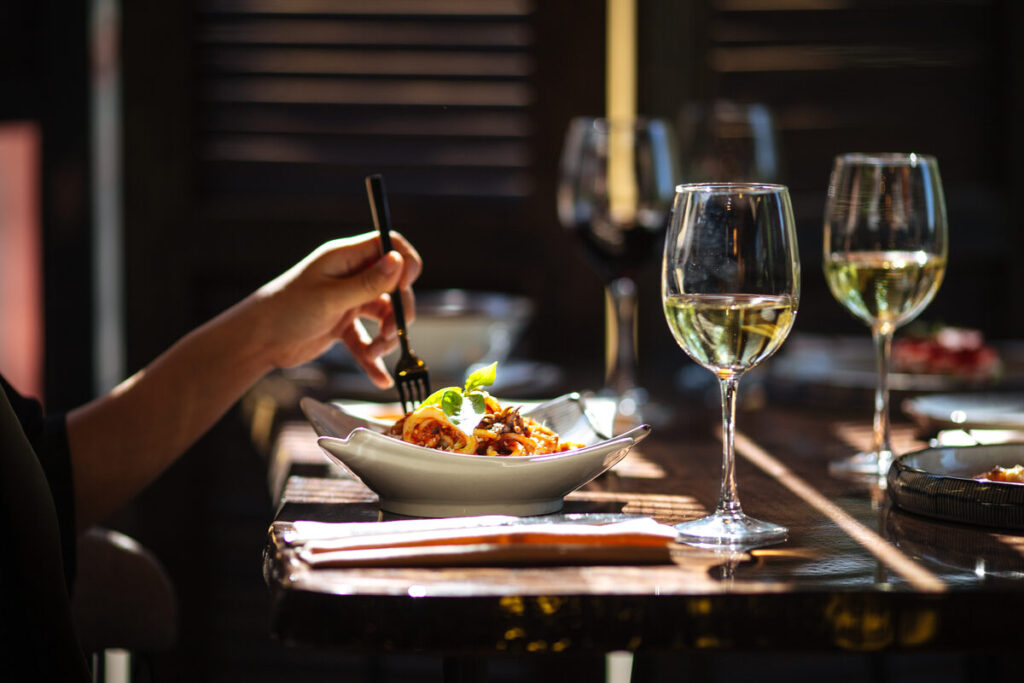 A Foodie’s Guide to Valley Brook: Discovering the Best Eats in Fort Worth’s Hidden Gem